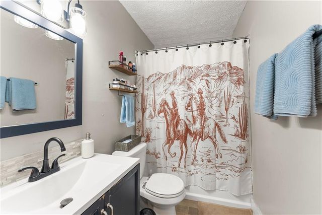 84 Park Street, Toccoa, GA 30577