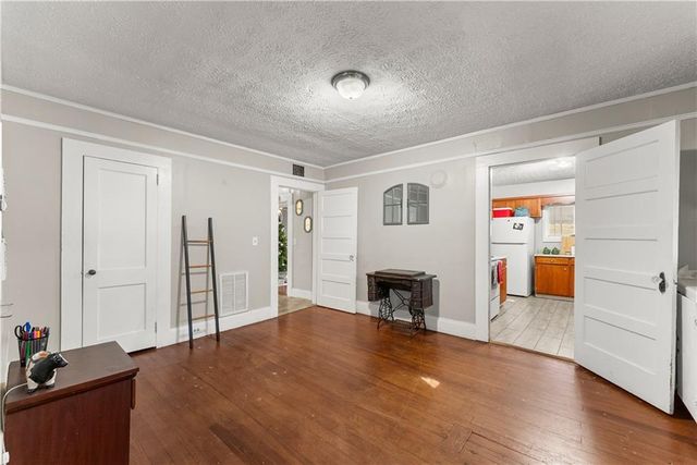 84 Park Street, Toccoa, GA 30577