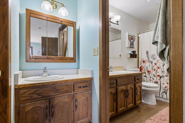 4316 Thornhill Lane, Vadnais Heights, MN 55127