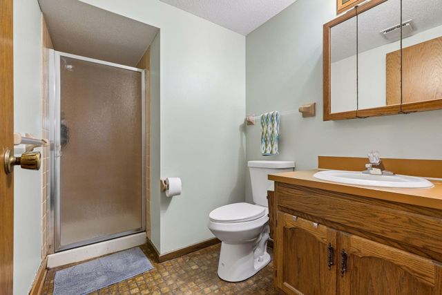 4316 Thornhill Lane, Vadnais Heights, MN 55127