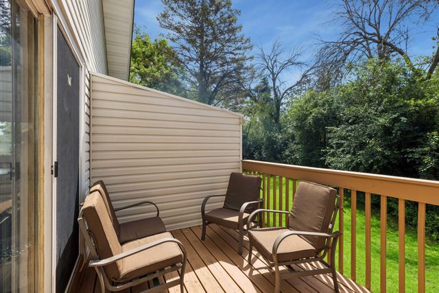 4316 Thornhill Lane, Vadnais Heights, MN 55127