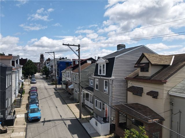 425 Pearl St, Bloomfield, PA 15224