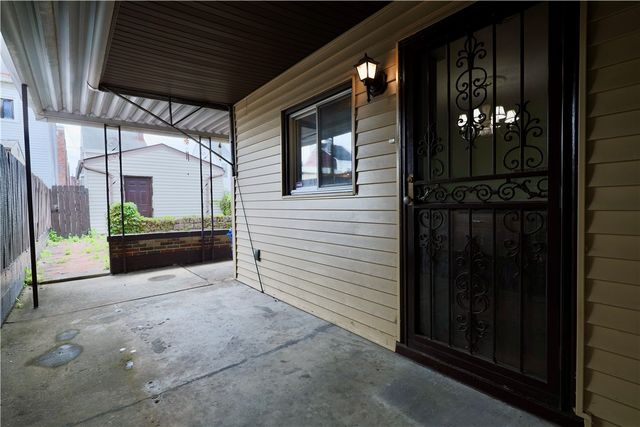 425 Pearl St, Bloomfield, PA 15224
