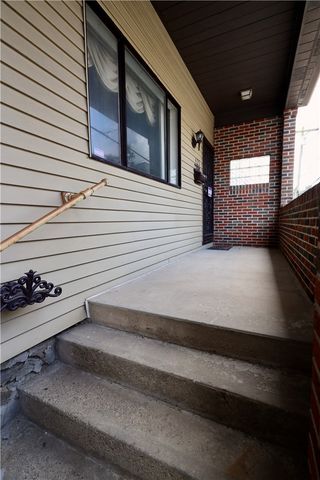 425 Pearl St, Bloomfield, PA 15224