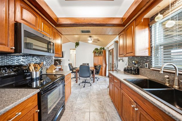 2631 FIESTA DRIVE, Venice, FL 34293
