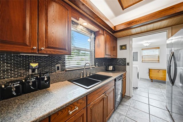 2631 FIESTA DRIVE, Venice, FL 34293