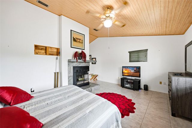 2631 FIESTA DRIVE, Venice, FL 34293