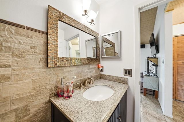2631 FIESTA DRIVE, Venice, FL 34293