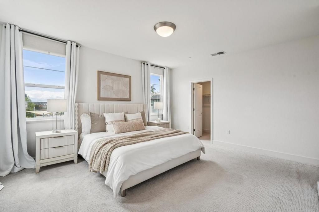 Image 12 of property listing at 373 Arc Court, Hayward, CA 94544