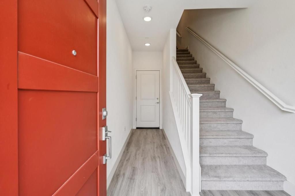 Image 23 of property listing at 373 Arc Court, Hayward, CA 94544