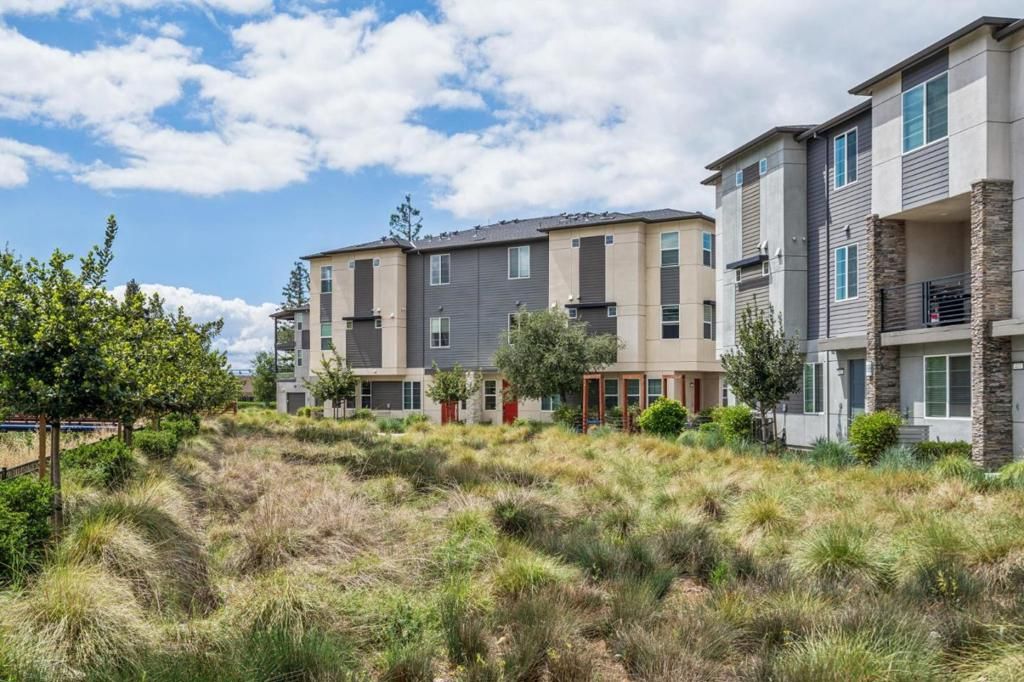 Image 29 of property listing at 373 Arc Court, Hayward, CA 94544