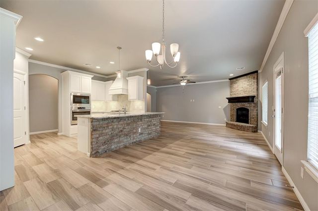 8720 Tall Oaks Drive, Guthrie, OK 73044