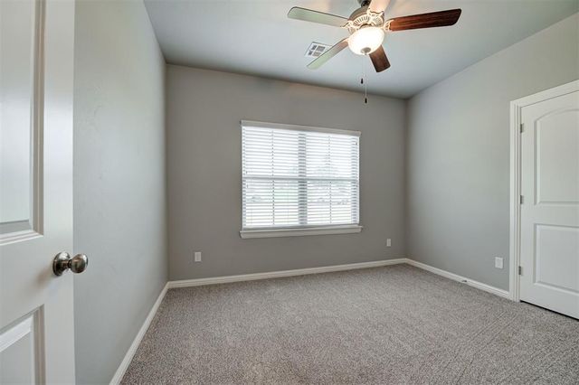 8720 Tall Oaks Drive, Guthrie, OK 73044