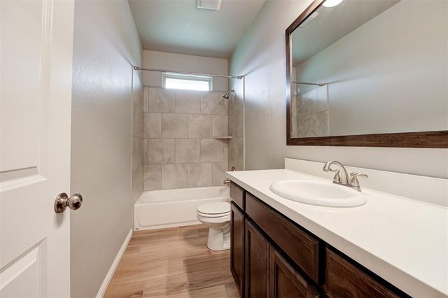 8720 Tall Oaks Drive, Guthrie, OK 73044