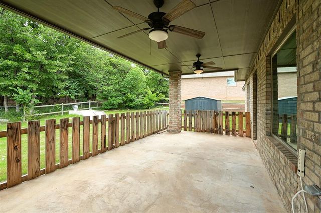 8720 Tall Oaks Drive, Guthrie, OK 73044