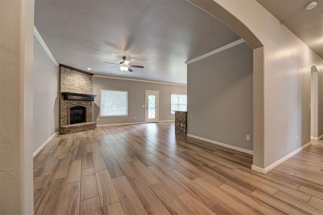 8720 Tall Oaks Drive, Guthrie, OK 73044