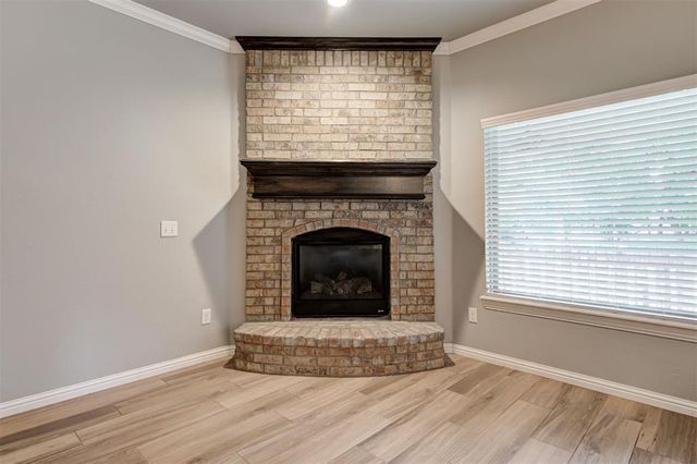 8720 Tall Oaks Drive, Guthrie, OK 73044