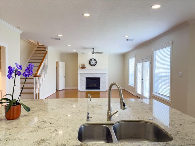 4336 Darsey Street, Bellaire, TX 77401