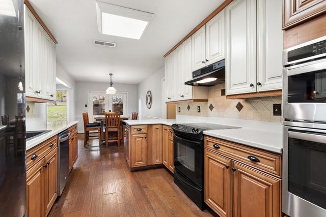 412 Hideaway Lane E, Hideaway, TX 75771