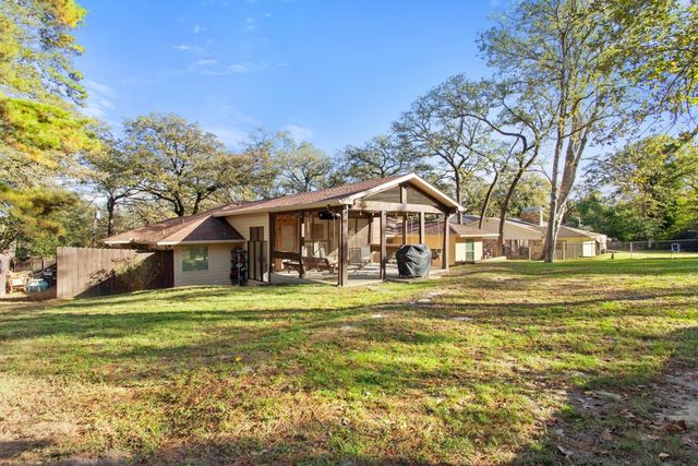 412 Hideaway Lane E, Hideaway, TX 75771