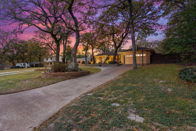 412 Hideaway Lane E, Hideaway, TX 75771