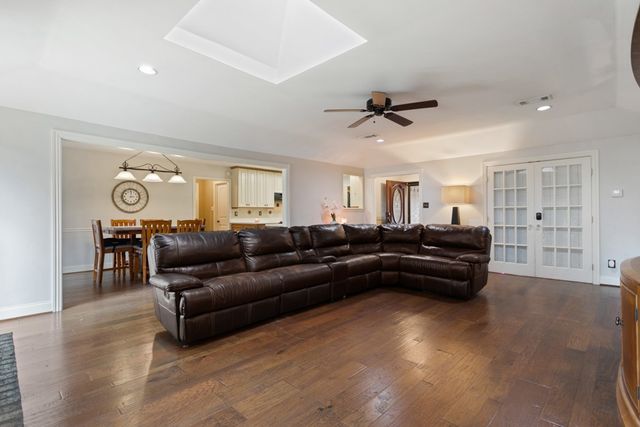 412 Hideaway Lane E, Hideaway, TX 75771