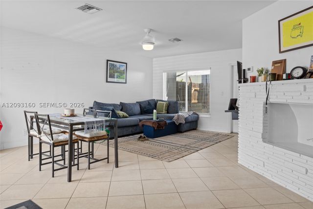 1810 NE 15th Ave 1810, Fort Lauderdale, FL 33305