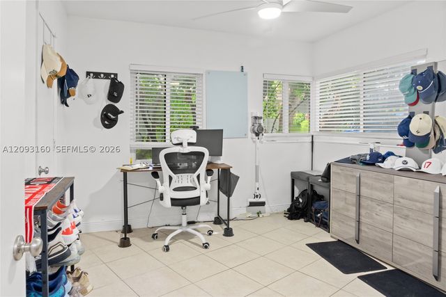 1810 NE 15th Ave 1810, Fort Lauderdale, FL 33305