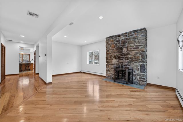 558 Pine Hill Road, Chester, NY 10918