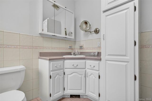 558 Pine Hill Road, Chester, NY 10918