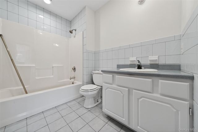 558 Pine Hill Road, Chester, NY 10918