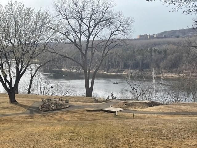 1077 Sibley Memorial Highway 305, Saint Paul, MN 55118