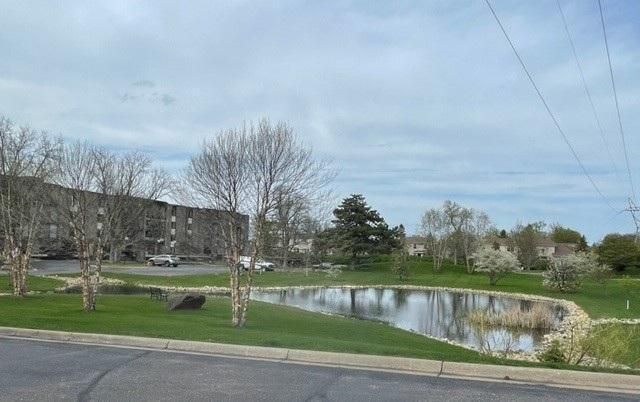 1077 Sibley Memorial Highway 305, Saint Paul, MN 55118