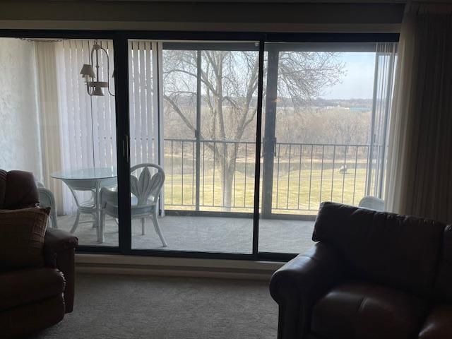 1077 Sibley Memorial Highway 305, Saint Paul, MN 55118