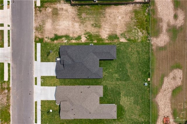 2809 N Alyna Avenue, Edinburg, TX 78541