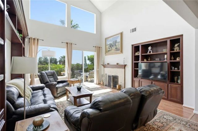 28481 Oasis View Circle, Menifee, CA 92584