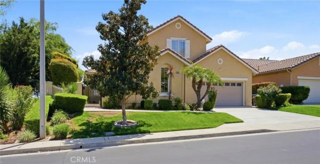 28481 Oasis View Circle, Menifee, CA 92584