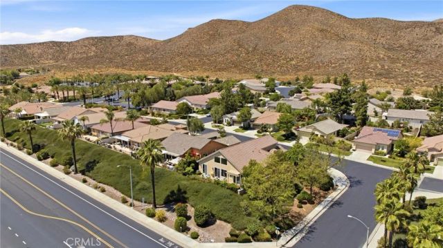 28481 Oasis View Circle, Menifee, CA 92584