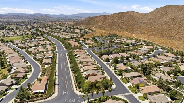 28481 Oasis View Circle, Menifee, CA 92584