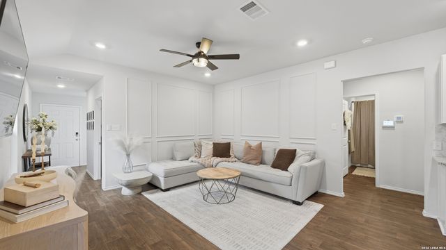 2913 Brogan, New Braunfels, TX 78130