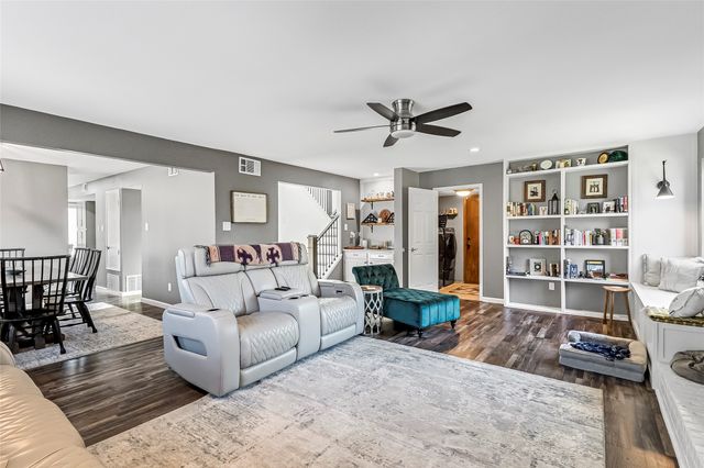 2405 Thistle Court, Euless, TX 76039