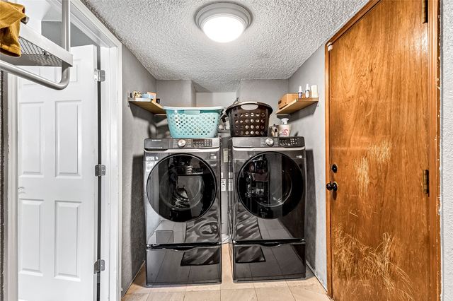 2405 Thistle Court, Euless, TX 76039