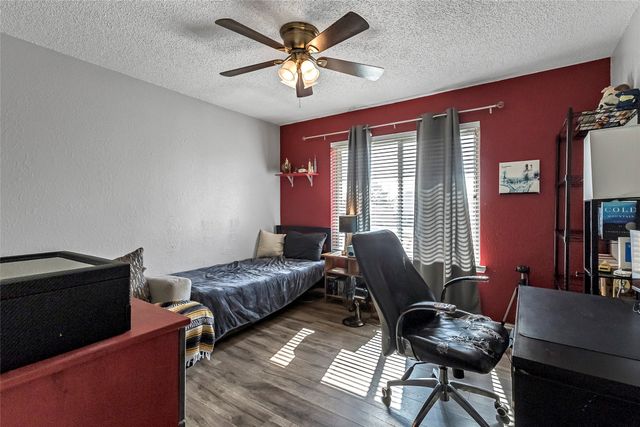 2405 Thistle Court, Euless, TX 76039