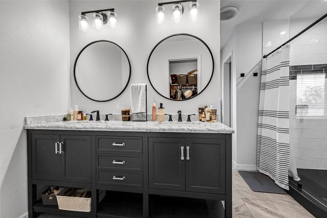 2405 Thistle Court, Euless, TX 76039