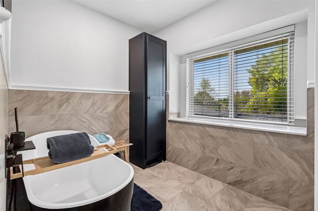 2405 Thistle Court, Euless, TX 76039