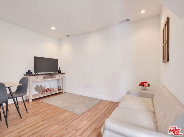 822 N Gage Avenue, Los Angeles, CA 90063