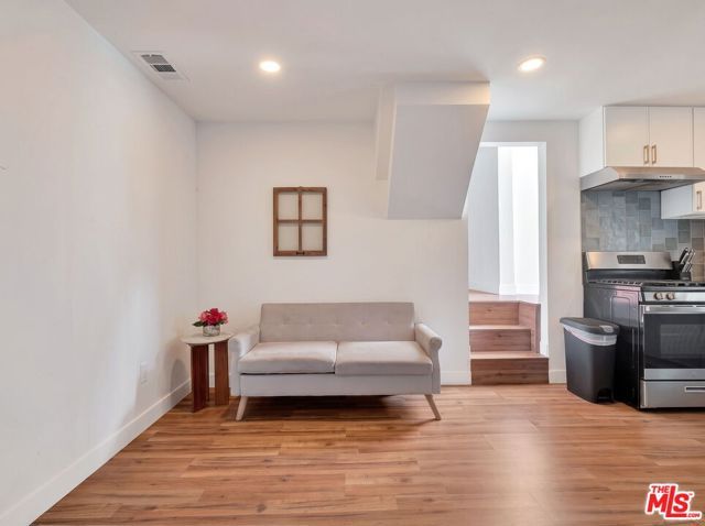 822 N Gage Avenue, Los Angeles, CA 90063