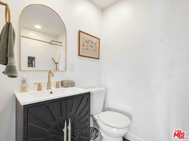 822 N Gage Avenue, Los Angeles, CA 90063