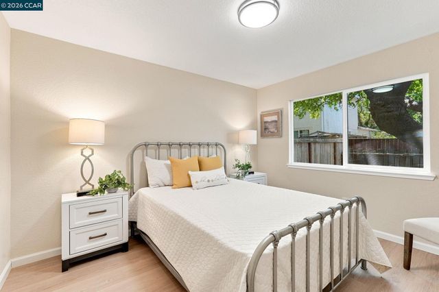215 W 12th Street, Pittsburg, CA 94565
