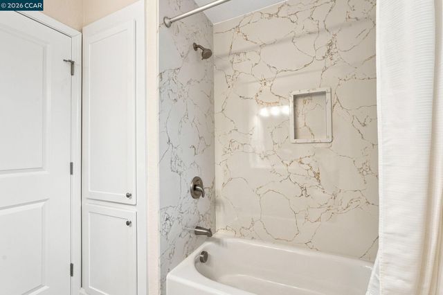 215 W 12th Street, Pittsburg, CA 94565